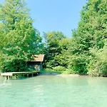 Attersee - Ganzes Ferienhaus, Seeblick, Kamin, Sauna *