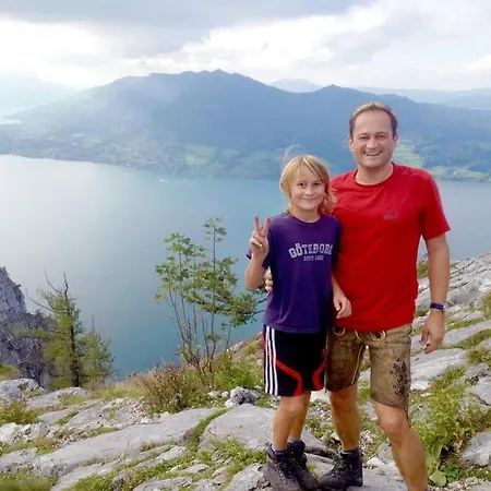Attersee - Ganzes Ferienhaus, Seeblick, Kamin, Sauna *