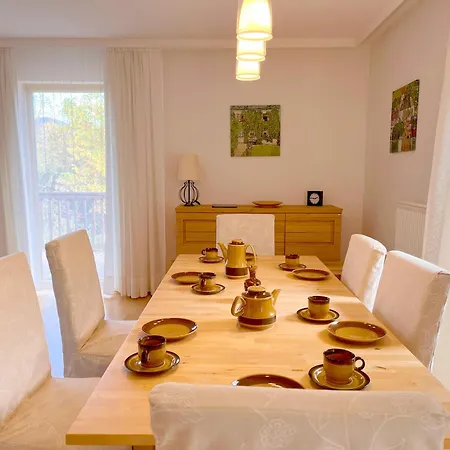 Apartment Attersee - Ganzes Ferienhaus, Seeblick, Kamin, Sauna