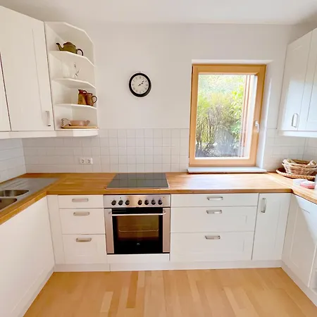 Attersee - Ganzes Ferienhaus, Seeblick, Kamin, Sauna *