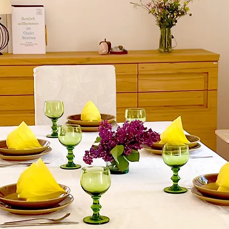 Attersee - Ganzes Ferienhaus, Seeblick, Kamin, Sauna Daire