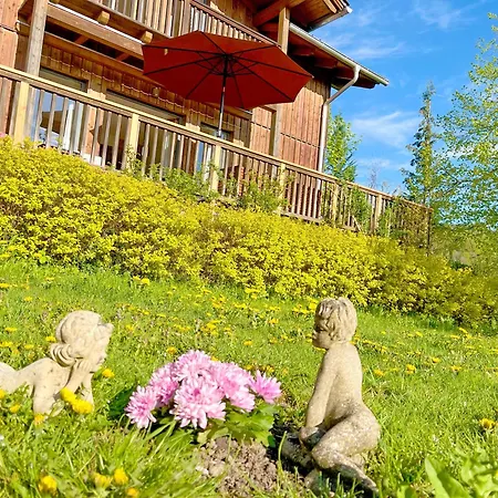 Attersee - Ganzes Ferienhaus, Seeblick, Kamin, Sauna * Nussdorf am Attersee