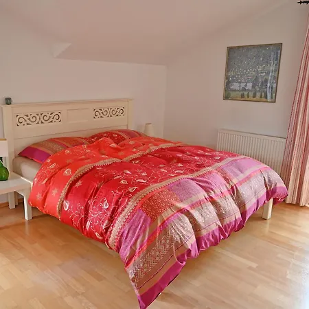 Apartmán Attersee - Ganzes Ferienhaus, Seeblick, Kamin, Sauna Nussdorf am Attersee