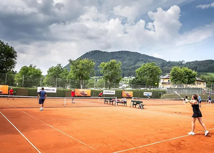Attersee - Ganzes Ferienhaus, Seeblick, Kamin, Sauna Daire *