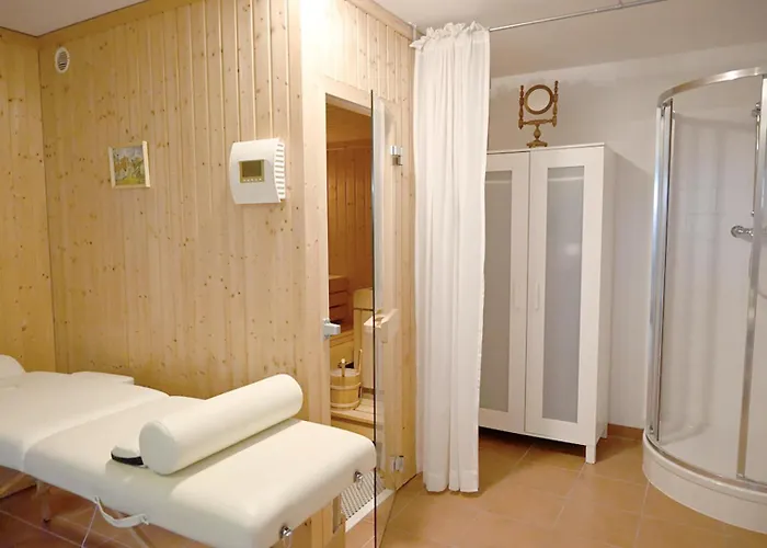 Attersee - Ganzes Ferienhaus, Seeblick, Kamin, Sauna Daire Nussdorf am Attersee