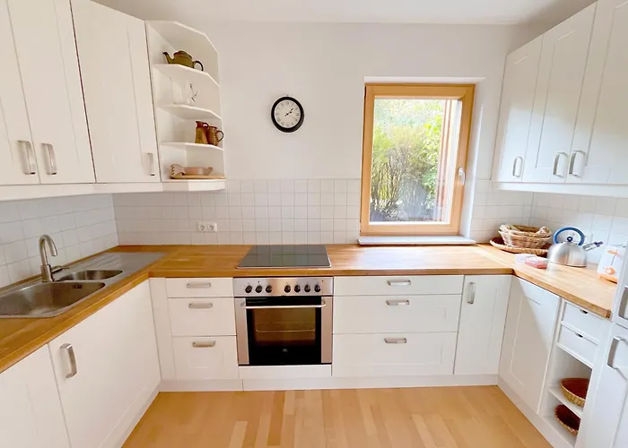 Attersee - Ganzes Ferienhaus, Seeblick, Kamin, Sauna *