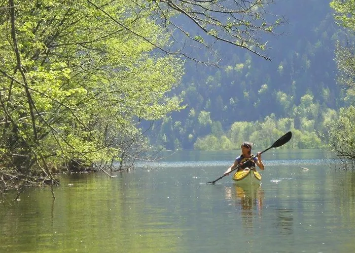 Attersee - Ganzes Ferienhaus, Seeblick, Kamin, Sauna Nussdorf am Attersee