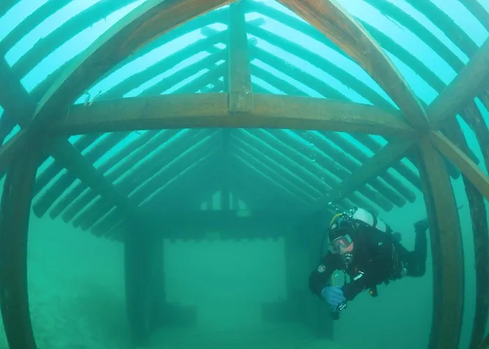 Daire Attersee - Ganzes Ferienhaus, Seeblick, Kamin, Sauna