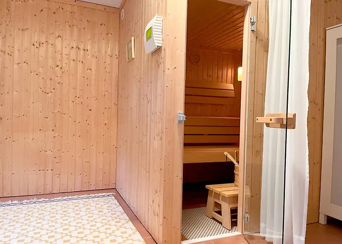 Attersee - Ganzes Ferienhaus, Seeblick, Kamin, Sauna Daire