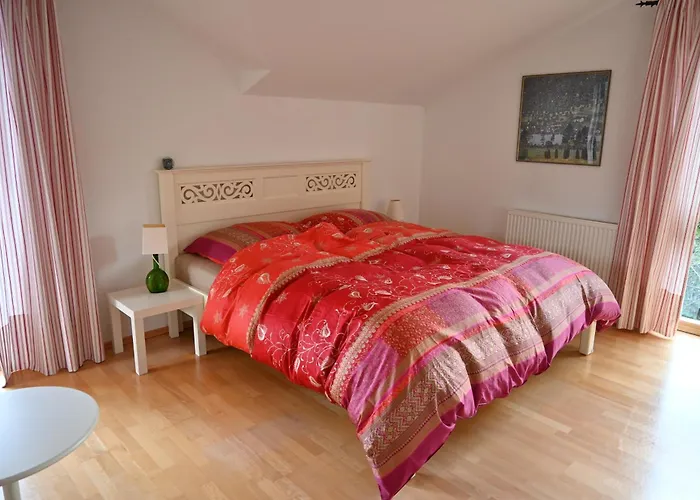 Attersee - Ganzes Ferienhaus, Seeblick, Kamin, Sauna Διαμέρισμα